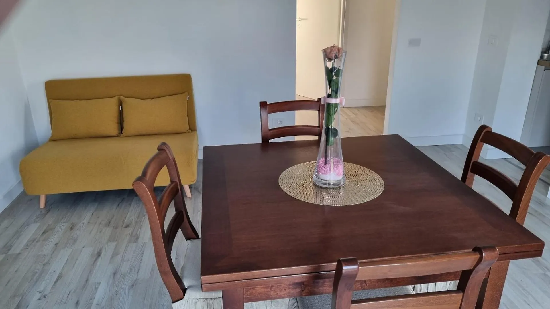 Apartment Appartamento Con Terrazza Gazzada Italy